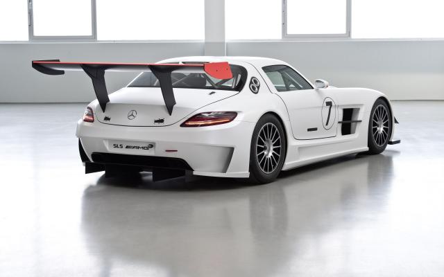 2011-SLS-AMG-GT3_09