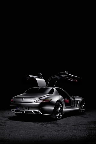 2010_SLS-AMG_iPhone_wall-05