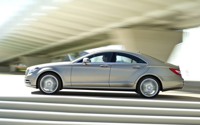 2011_CLS-Class_013