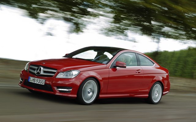 2011_C204_C-Class-Coupe_04