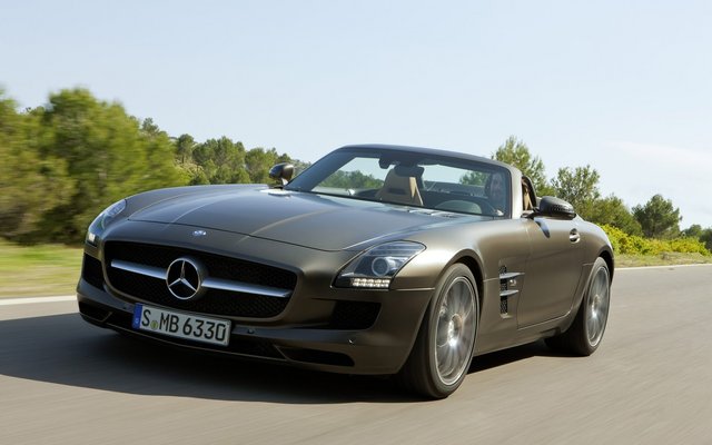 2011_SLS-AMG-Roadster_025