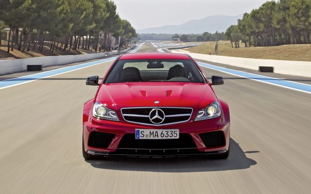 2012_c63amg-blackseries_8