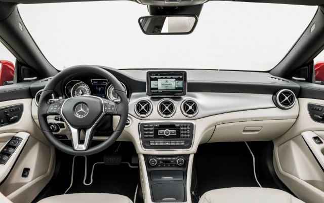 2013_cla-class_c117_interieur_1