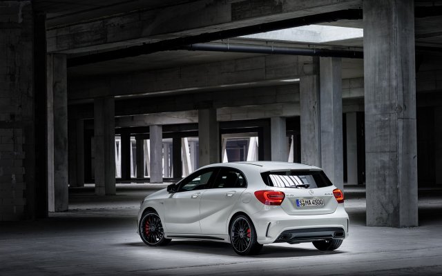 2013_a-class_a45amg_w176_2