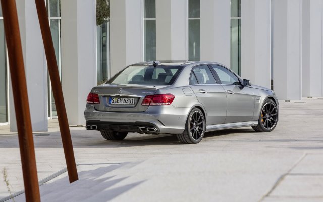 2013_E-Klasse_E63AMG_5