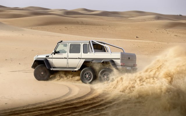 2013_g63amg6x6_11