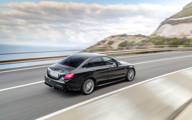 2018_amg_c-class_c43_02