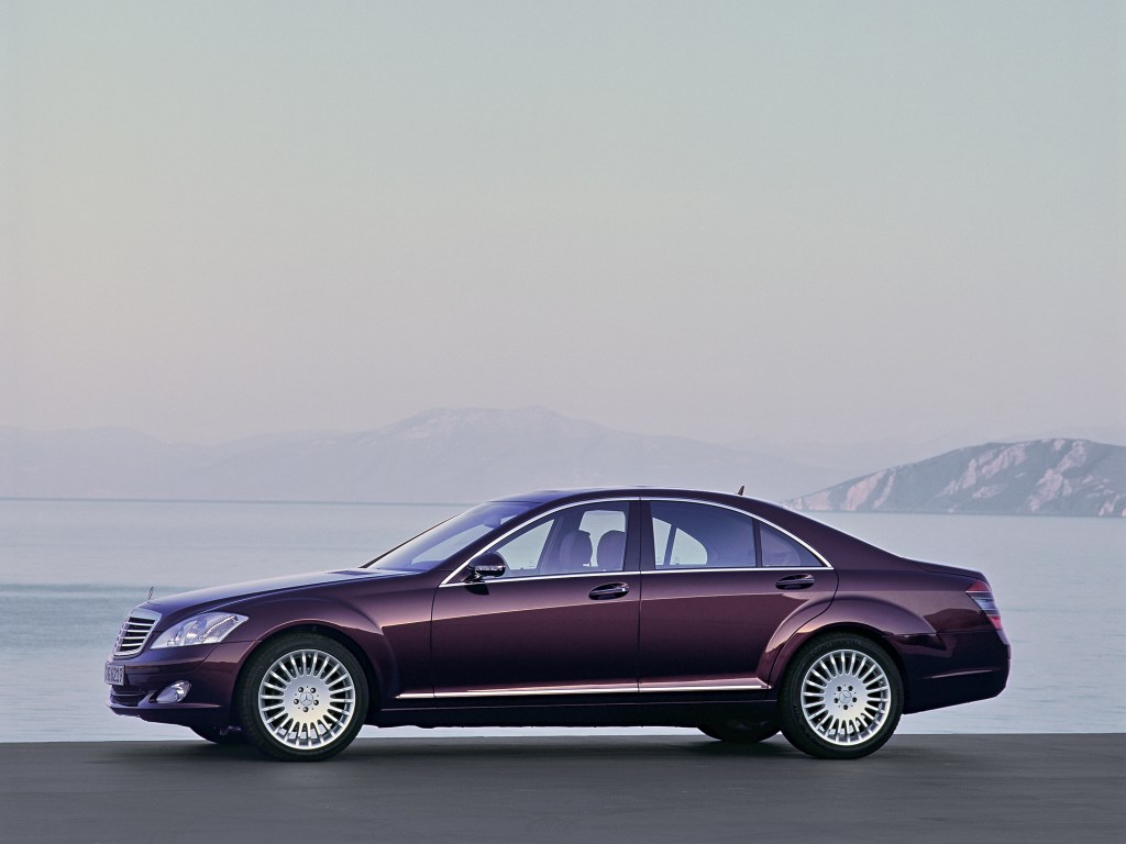 2005 S-Klasse S500 Bordeaux W221 06