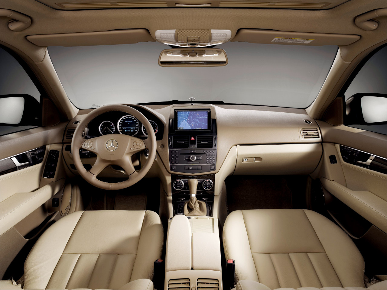 2007 C-Klasse Elegance 02 Interieur