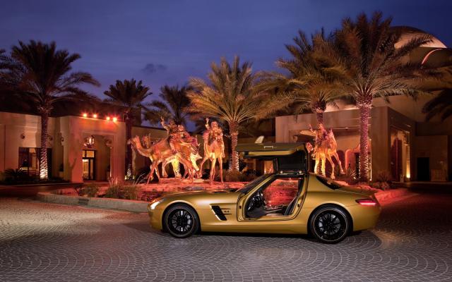 2010 SLS AMG Desert Gold 5